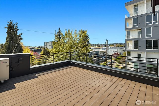 972 NW 54th Street, Seattle, WA 98107