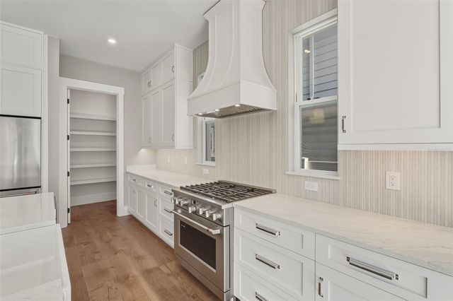 844 26TH AVENUE N, St Petersburg, FL 33704