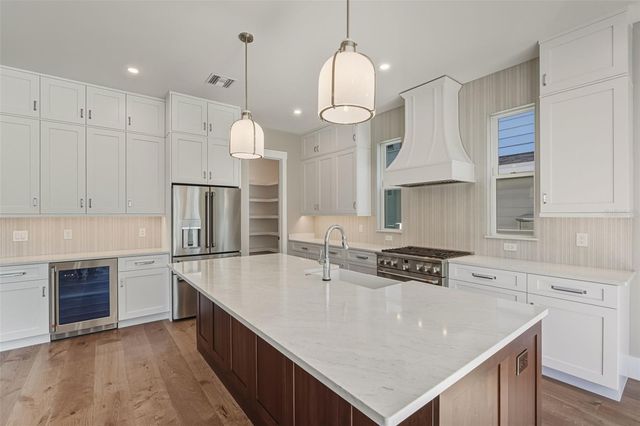 844 26TH AVENUE N, St Petersburg, FL 33704