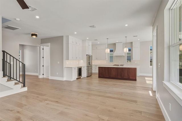 844 26TH AVENUE N, St Petersburg, FL 33704