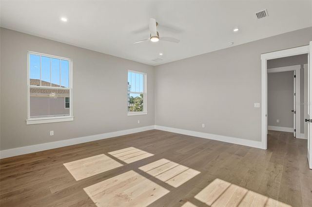 844 26TH AVENUE N, St Petersburg, FL 33704