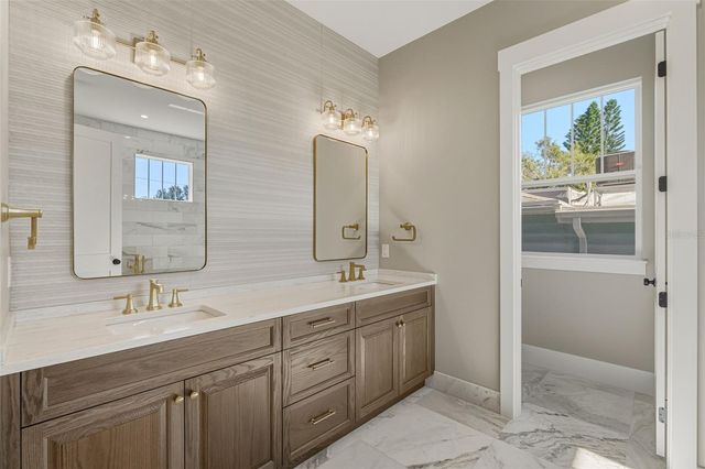 844 26TH AVENUE N, St Petersburg, FL 33704