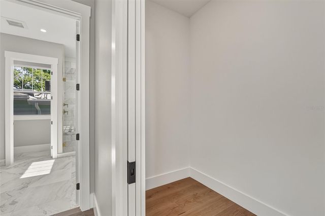 844 26TH AVENUE N, St Petersburg, FL 33704