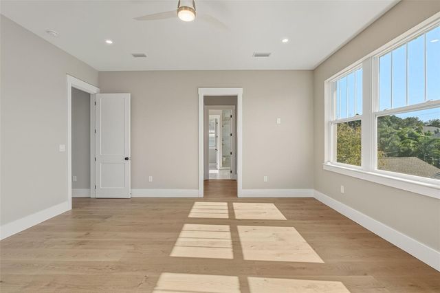 844 26TH AVENUE N, St Petersburg, FL 33704