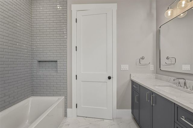 844 26TH AVENUE N, St Petersburg, FL 33704