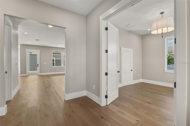 844 26TH AVENUE N, St Petersburg, FL 33704