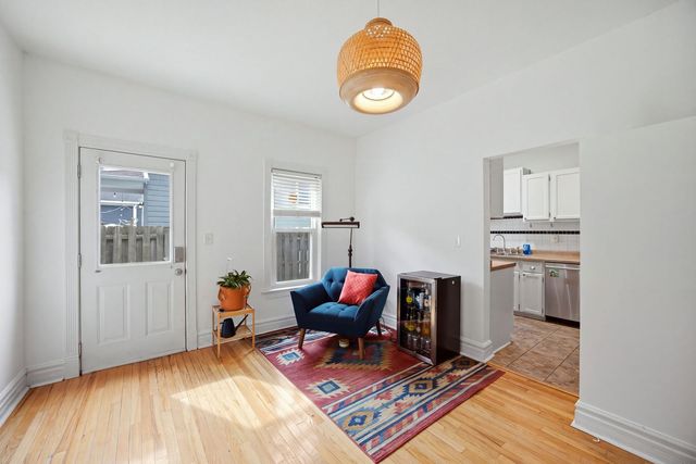 602 S 5th Avenue, St. Charles, IL 60174