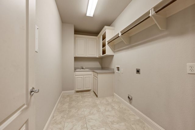 13851 Megan Drive, Justin, TX 76247