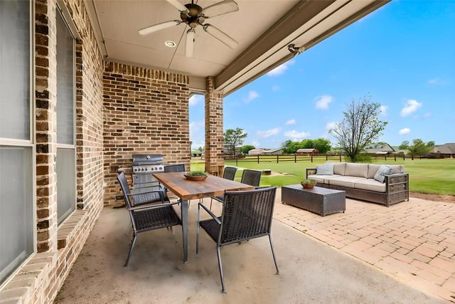 13851 Megan Drive, Justin, TX 76247