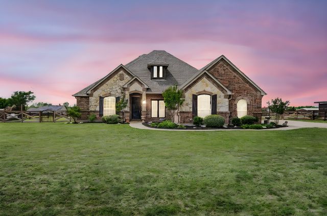 13851 Megan Drive, Justin, TX 76247