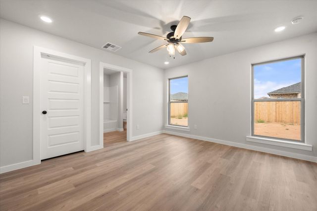 2307 133rd Street, Lubbock, TX 79423