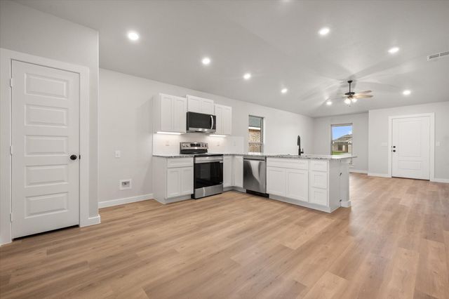 2307 133rd Street, Lubbock, TX 79423