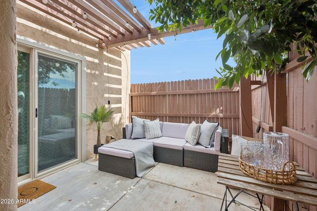 1035 E NORTHERN Avenue, Phoenix, AZ 85020