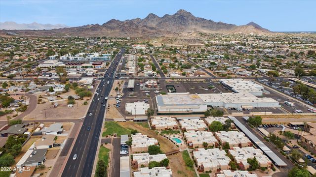 1035 E NORTHERN Avenue, Phoenix, AZ 85020