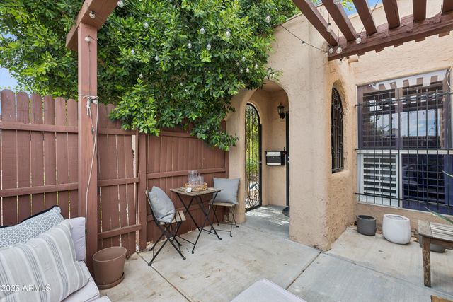 1035 E NORTHERN Avenue, Phoenix, AZ 85020