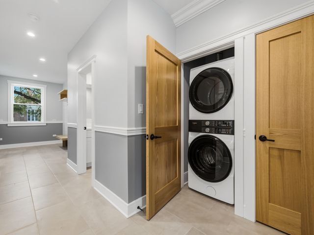 959 E 61st Street 1, Chicago, IL 60637