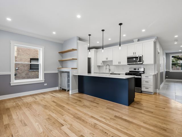 959 E 61st Street 1, Chicago, IL 60637
