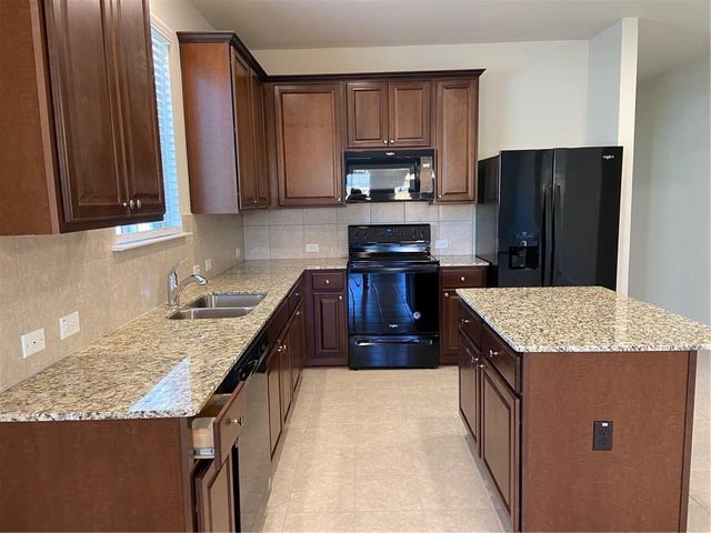 200 Kildeer PASS, Jarrell, TX 76537