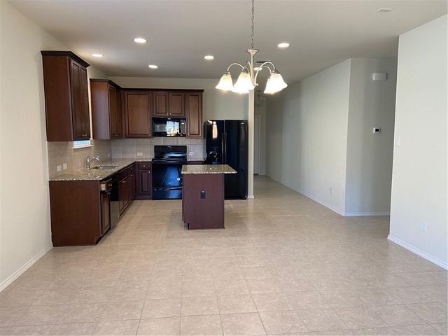 200 Kildeer PASS, Jarrell, TX 76537