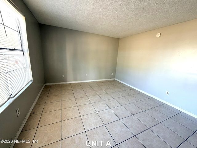 460 BENTWOOD Lane, Orange Park, FL 32073