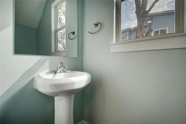 1608 Miriam Ave B, Austin, TX 78702