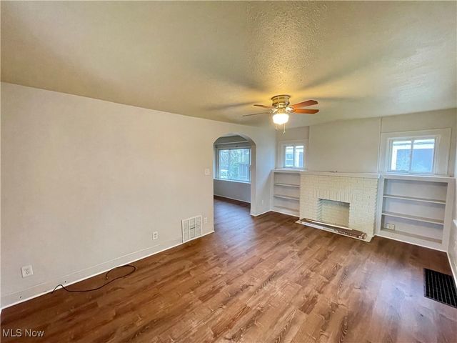 495 Elbon Avenue, Akron, OH 44306