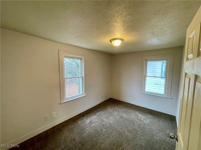 495 Elbon Avenue, Akron, OH 44306