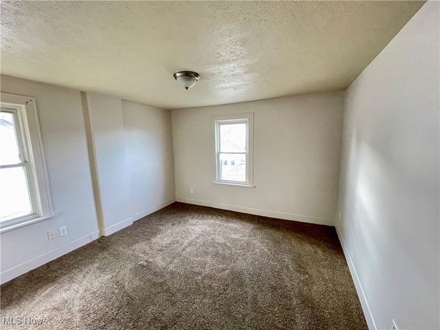 495 Elbon Avenue, Akron, OH 44306