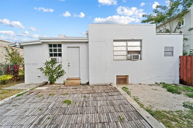 634 SW 10th Ave, Miami, FL 33130