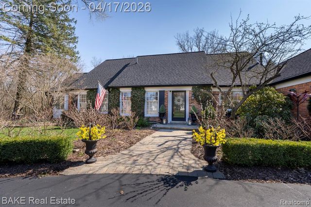 46287 Pickford Street, Northville, MI 48168