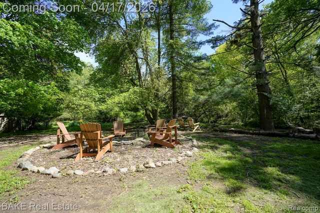 46287 Pickford Street, Northville, MI 48168