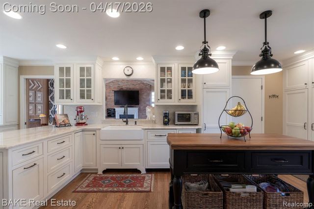 46287 Pickford Street, Northville, MI 48168
