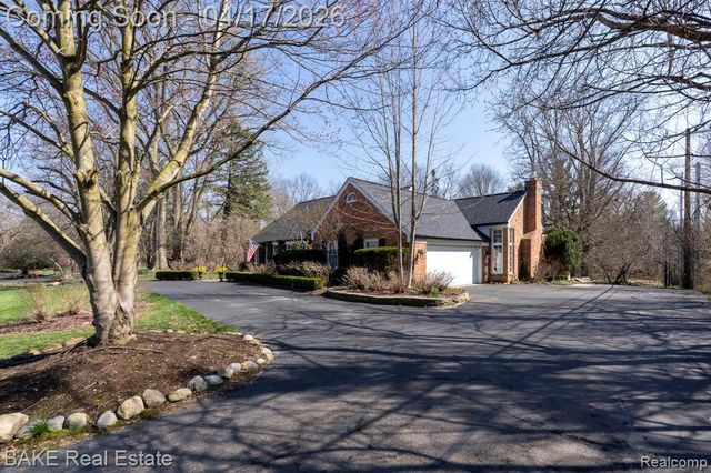 46287 Pickford Street, Northville, MI 48168