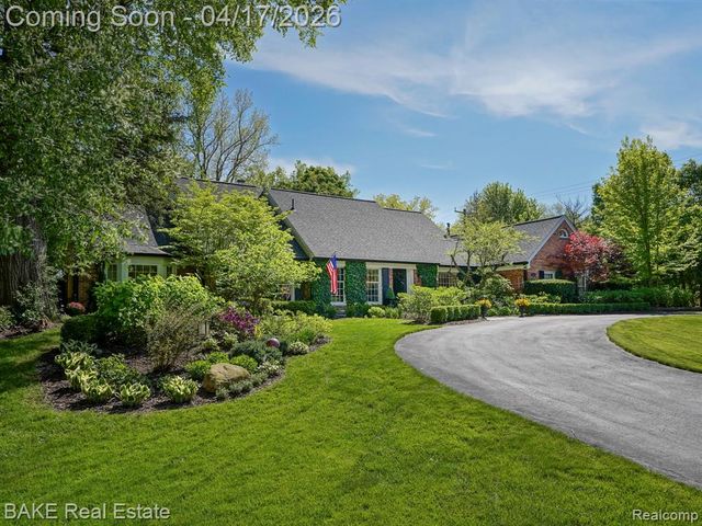 46287 Pickford Street, Northville, MI 48168