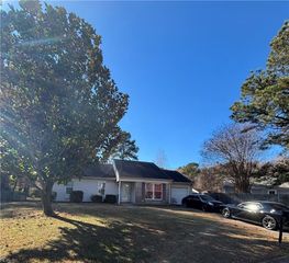 3340 Woodbaugh DR, Chesapeake, VA 23321