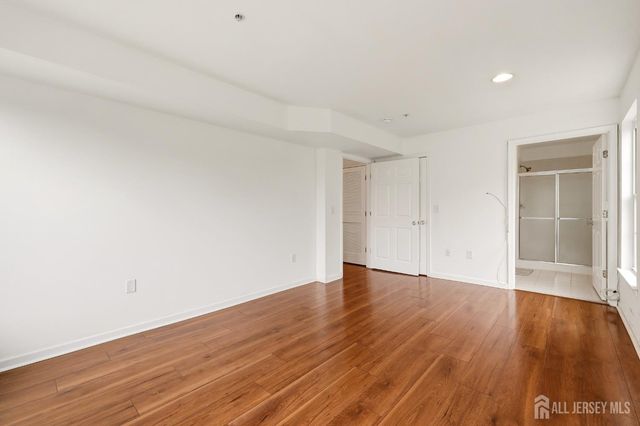 106 Chariot Court, Piscataway, NJ 08854