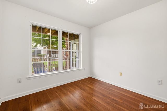 106 Chariot Court, Piscataway, NJ 08854