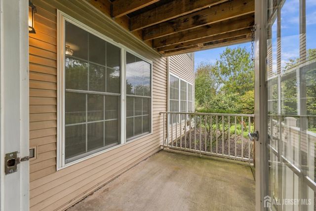 106 Chariot Court, Piscataway, NJ 08854