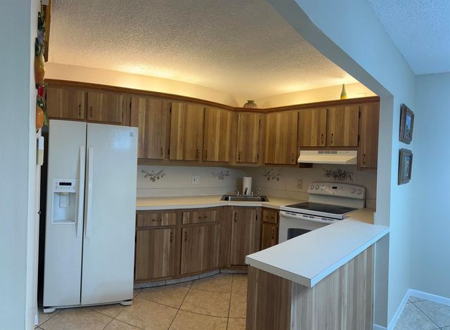 117 LAKE PINE Circle A-1, Greenacres, FL 33463