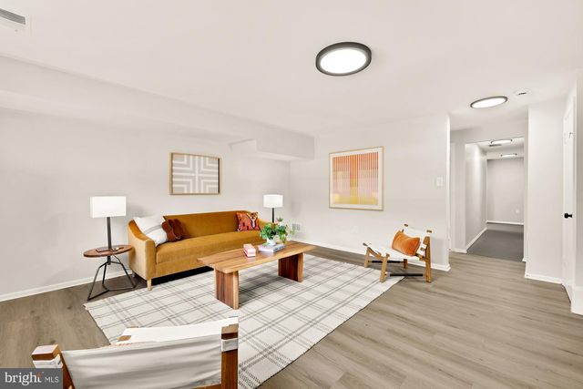 525 E INDIAN SPRING DR, Silver Spring, MD 20901