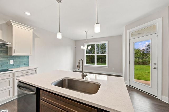 517 Glendon Street, Greer, SC 29651