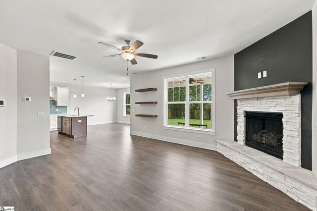 517 Glendon Street, Greer, SC 29651