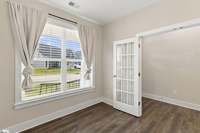 517 Glendon Street, Greer, SC 29651