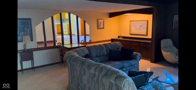 803 Oak Court, Greenfield, IN 46140