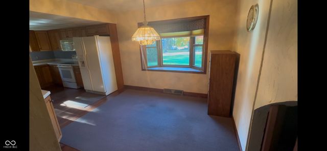803 Oak Court, Greenfield, IN 46140