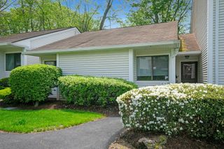 82 Molly Pitcher Lane B, Yorktown Heights, NY 10598