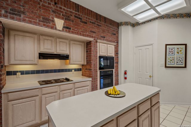 9506 Rocksprings, San Antonio, TX 78251