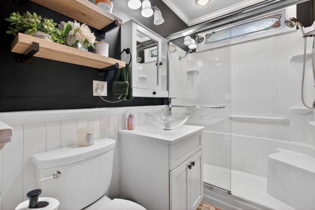 451 Colorado Avenue, Aurora, IL 60506