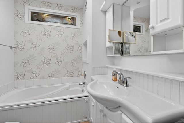 451 Colorado Avenue, Aurora, IL 60506