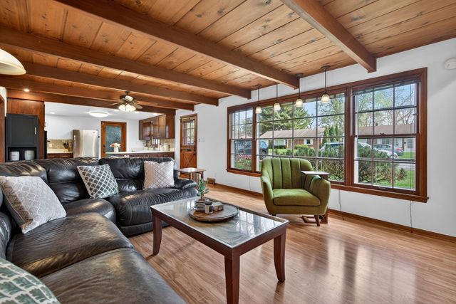 451 Colorado Avenue, Aurora, IL 60506